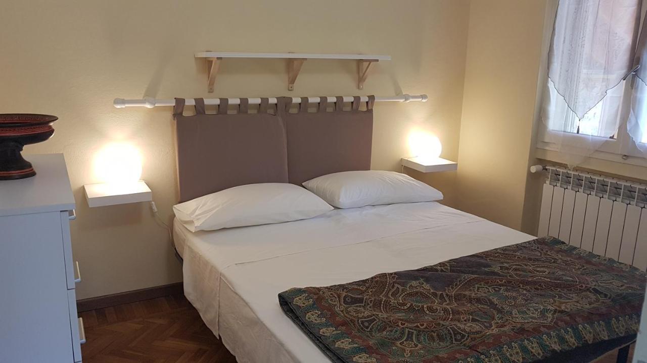 Ferienwohnung Il Caminetto Di Mario Saló Exterior foto